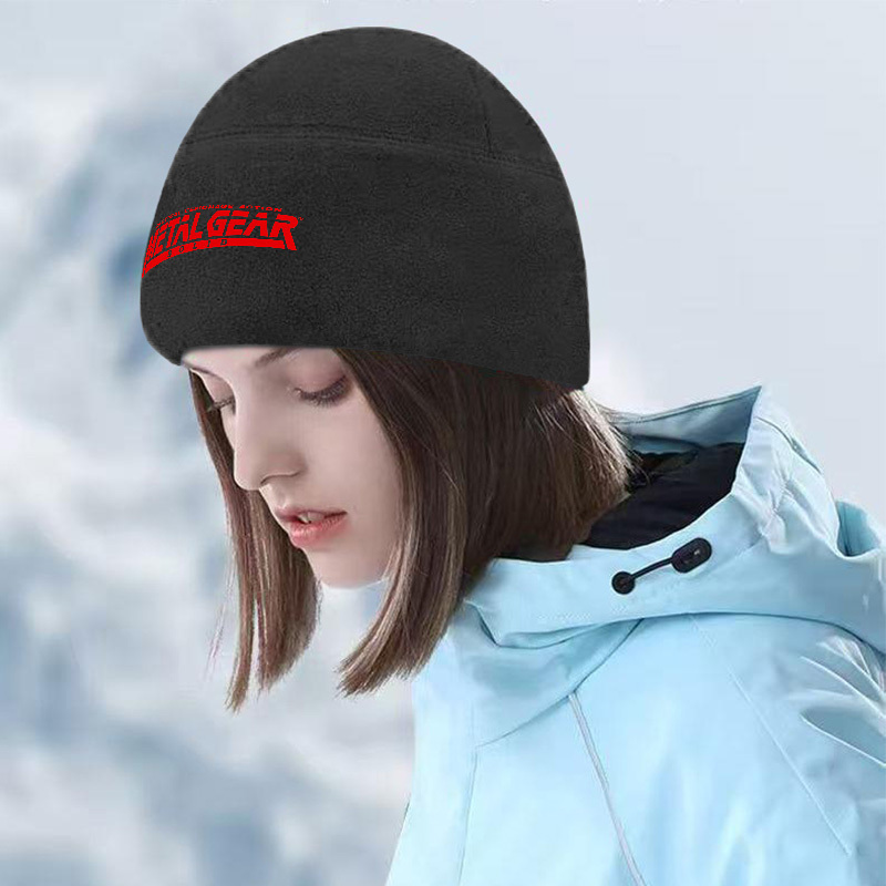 Czerwona czapka beanie z motyw – Cycling Gear To Keep You Warm recenzja i cena